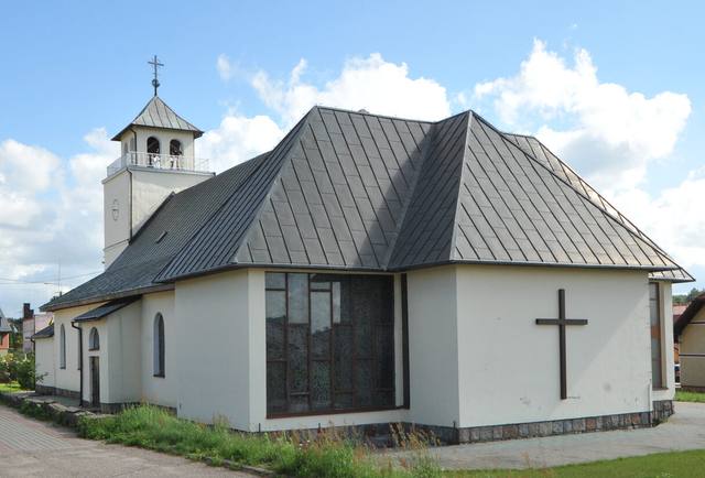 Kościół – Parafia Najświętszego Serca Pana Jezusa, Linia