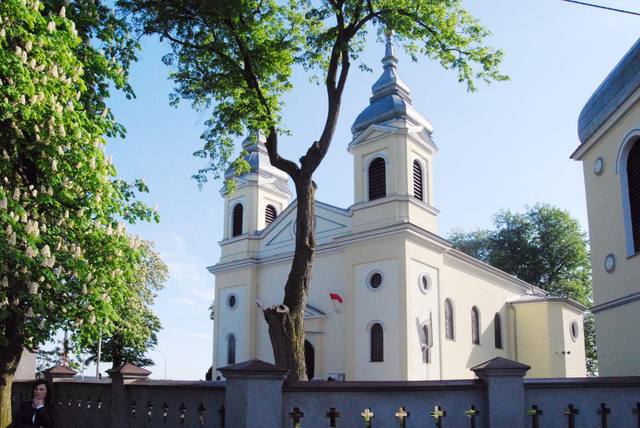 Kościół – Parafia Świętej Małgorzaty Dziewicy i Męczennicy, Chorzęcin