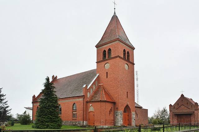 Kościół – Parafia Świętego Antoniego Padewskiego, Drzycim