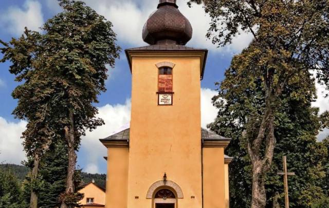 Kościół – Parafia Najświętszego Serca Pana Jezusa, Florynka