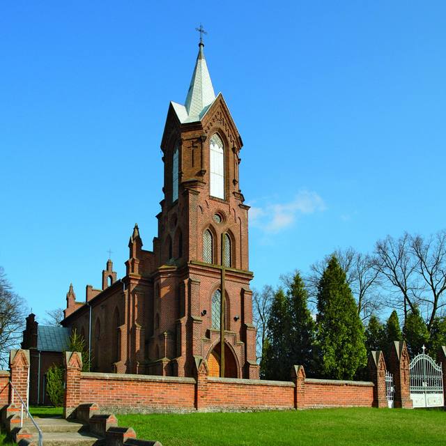 Kościół – Parafia Świętego Benona, Broniszewo