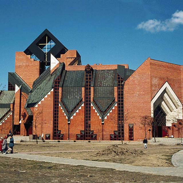 Kościół – Parafia Najświętszej Maryi Panny Królowej Pokoju, Wrocław-Popowice