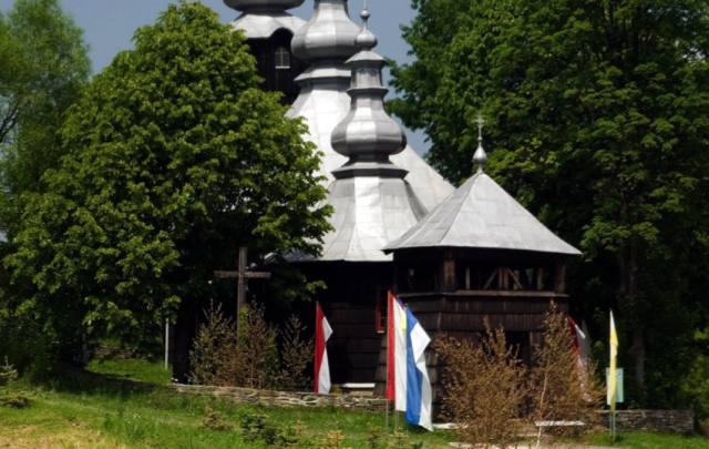 Kościół – Parafia Świętych Kosmy i Damiana Męczenników, Banica
