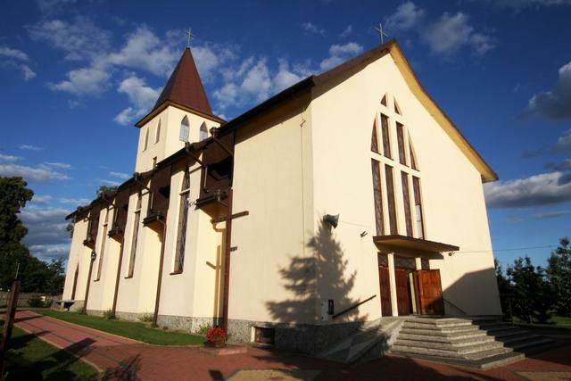 Kościół – Parafia Matki Bożej Opieki, Załuże