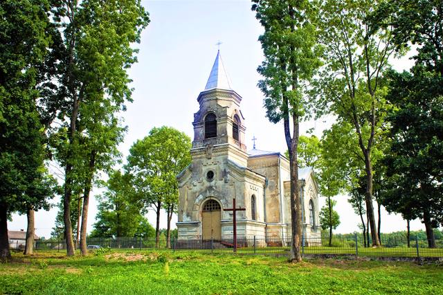 Kościół – Parafia Św. Stanisława Kostki, Kosyń