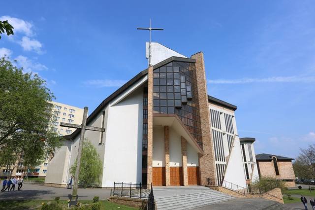 Kościół – Parafia Miłosierdzia Bożego, Stargard