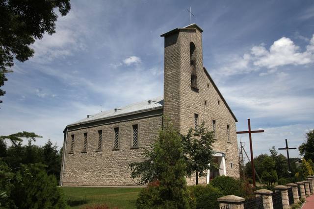 Kościół – Parafia Świętego Stanisława Biskupa, Tarnoszyn