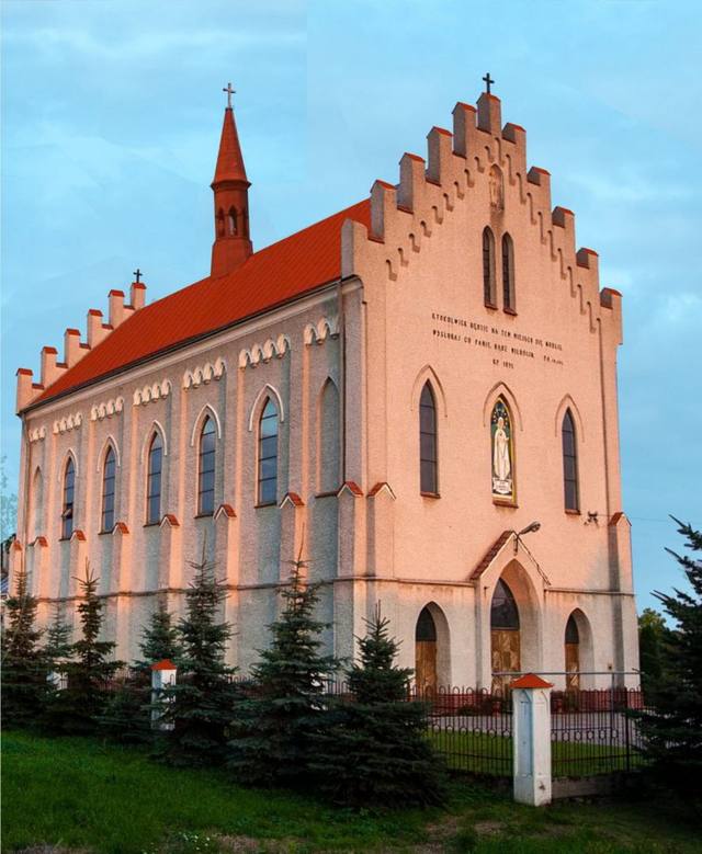 Kościół – Parafia Niepokalanego Serca NMP, Stobierna