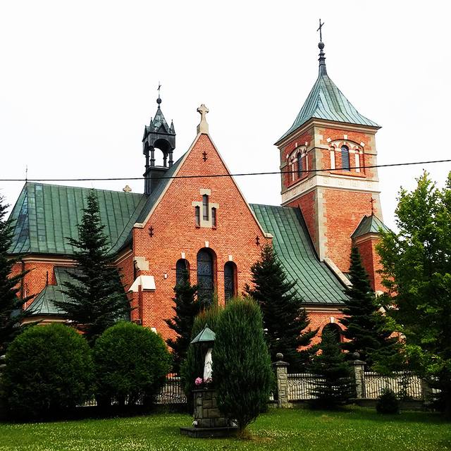 Kościół – Parafia Nawiedzenia Najświętszej Maryi Panny, Kasinka Mała