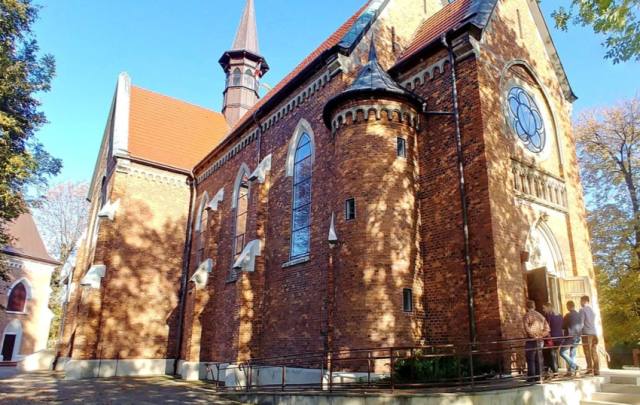 Kościół – Parafia Świętego Antoniego Padewskiego, Cikowice