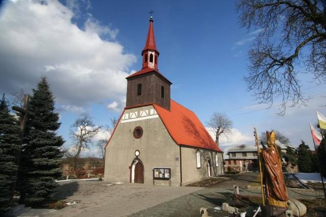 Kościół – Parafia Niepokalanego Serca NMP, Krzywin
