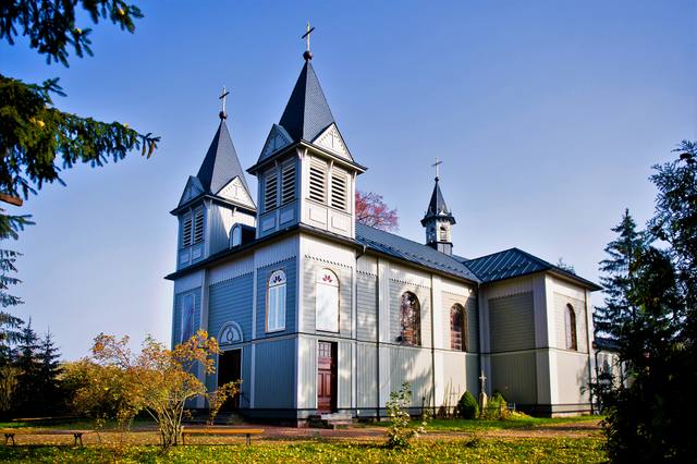 Kościół – Parafia Św. Bartłomieja Apostoła, Paprotnia