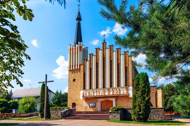 Kościół – Parafia Św. Jana Chrzciciela, Łapy