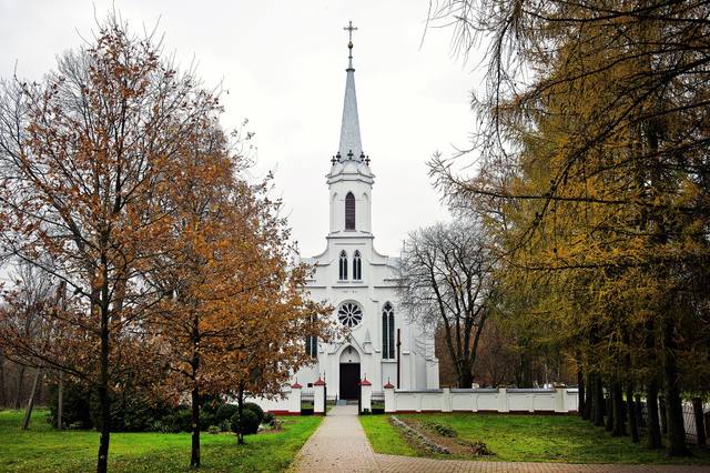 Kościół – Parafia Tomasza Biskupa z Willanowy, Jabłoń