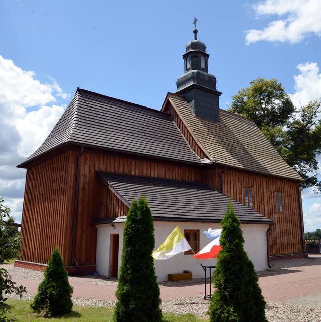Kościół – Parafia Świętego Stanisława Biskupa i Męczennika, Modzerowo
