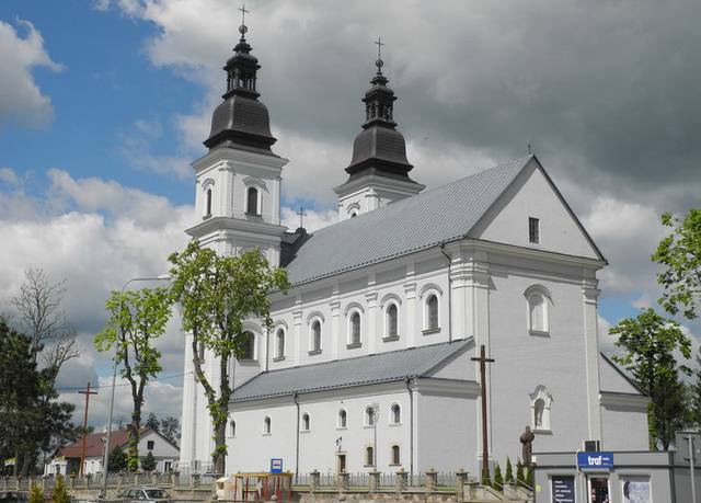 Kościół – Parafia Narodzenia NMP – Sanktuarium Matki Bożej Pocieszenia, Błotnica