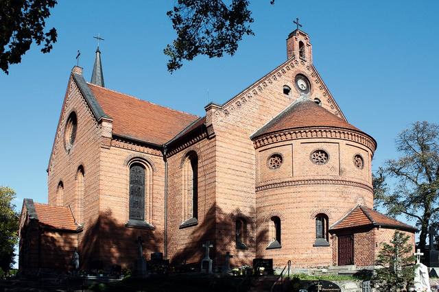Kościół – Parafia Matki Boskiej Pocieszenia, Drzycim