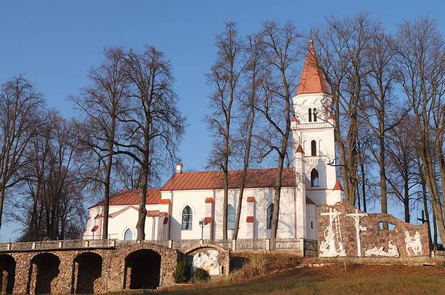 Kościół – Parafia Św. Antoniego Padewskiego, Niewodnica