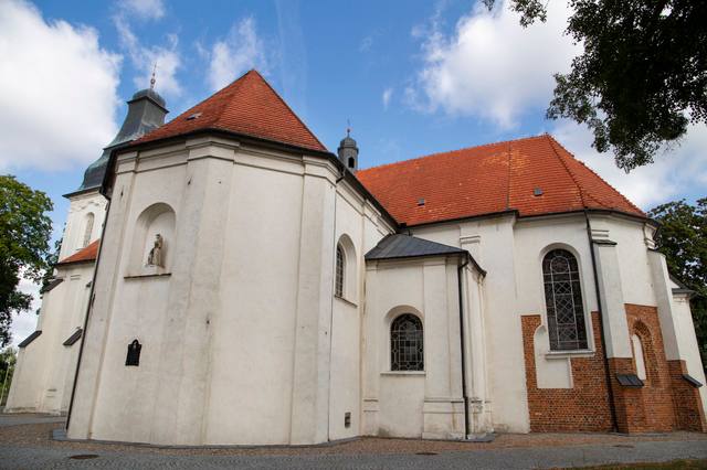 Kościół – Parafia Św. Ap. Piotra i Pawła, Zagórów