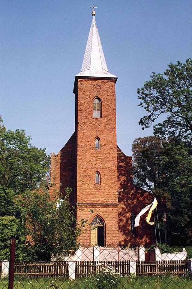 Kościół – Parafia Najświętszej Maryi Panny Królowej Polski, Poniatowice
