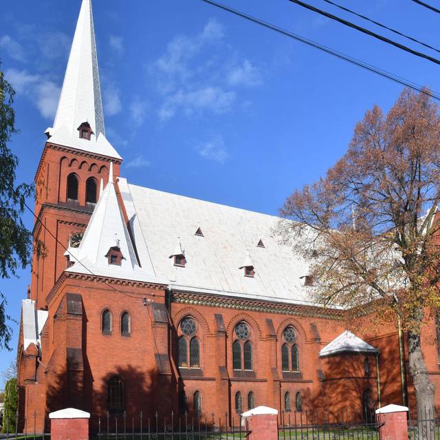 Kościół – Parafia Świętego Krzyża, Rzeszotary