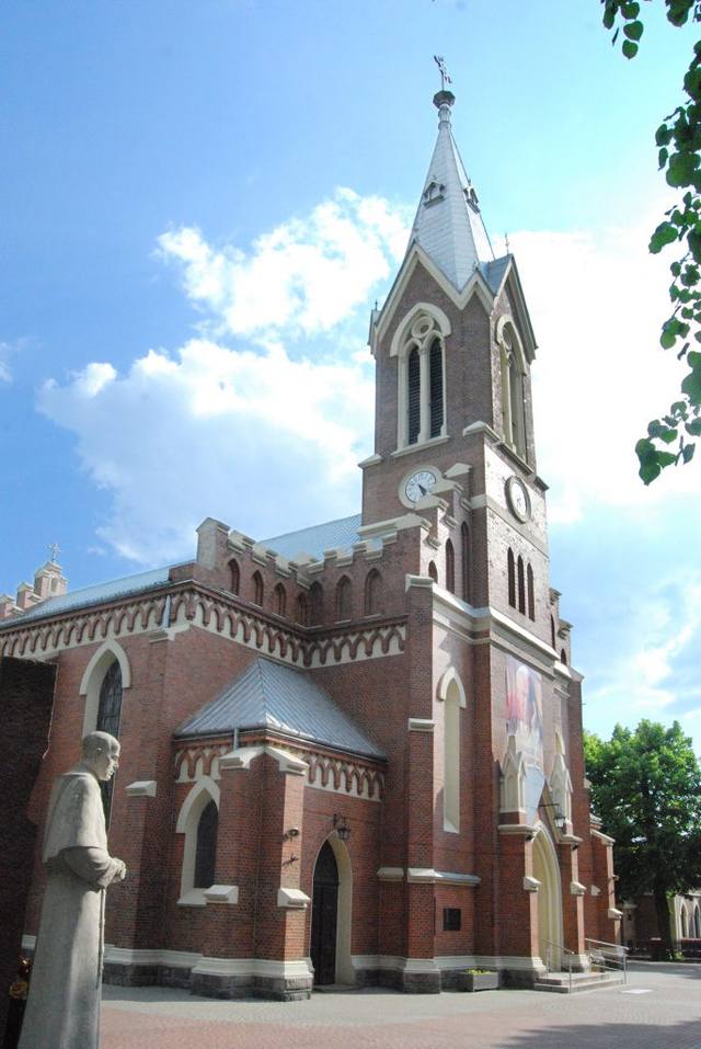 Kościół – Parafia Niepokalanego Poczęcia Najświętszej Maryi Panny, Koluszki