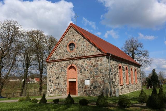 Kościół – Parafia Najświętszego Serca Pana Jezusa, Zajezierze