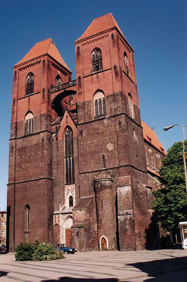 Kościół – Parafia Św. Mikołaja, Brzeg