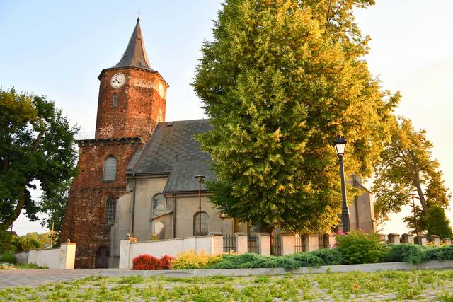 Kościół – Parafia Św. Aleksego, Przedbórz