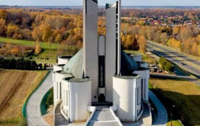 Kościół – Parafia Przemienienia Pańskiego, Koszyce Wielkie