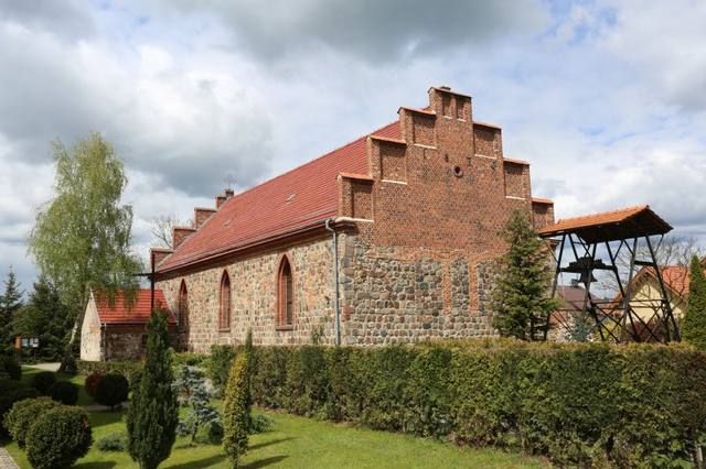 Kościół – Parafia MB Królowej Świata, Dobra Szczecińska