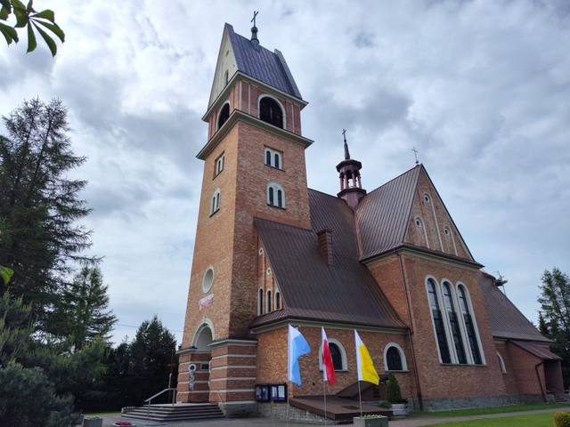 Kościół – Parafia Św. Sebastiana, Skomielna Biała