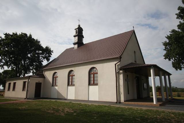 Kościół – Parafia Świętego Maksymiliana Kolbego, Cichobórz