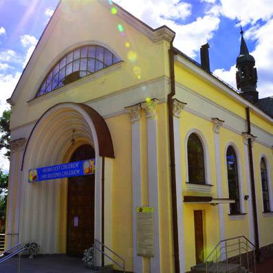 Kościół – Parafia Matki Bożej Nieustającej Pomocy, Kraków-Mydlniki