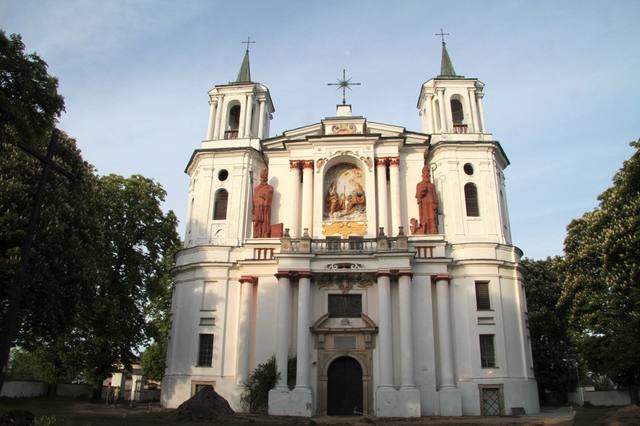 Kościół – Parafia Świętej Trójcy, Tarłów