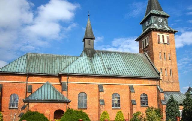 Kościół – Parafia Trójcy Przenajświętszej, Zabawa