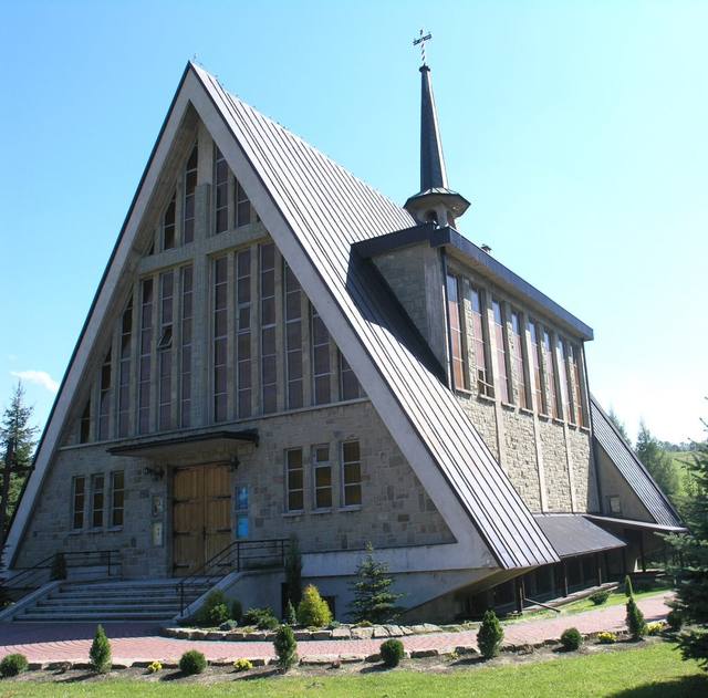 Kościół – Parafia Matki Bożej Królowej Polski, Łętowe