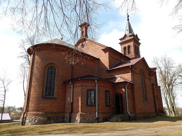 Kościół – Parafia Wniebowzięcia Najświętszej Marii Panny, Tłuchowo
