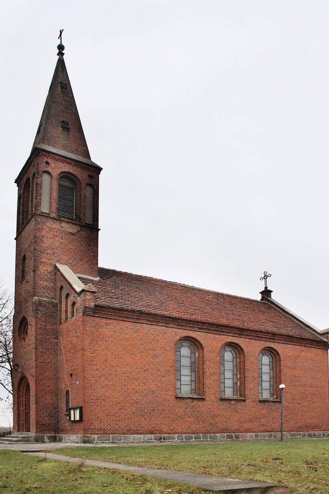 Kościół – Parafia Świętych Apostołów Filipa i Jakuba, Kamień Krajeński