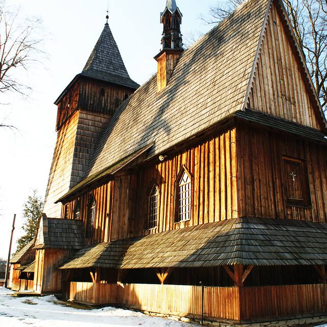 Kościół – Parafia Narodzenia NMP, Harklowa