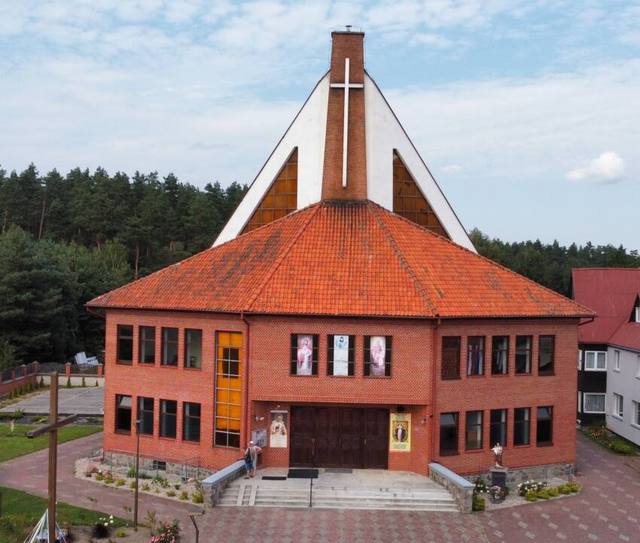 Kościół – Parafia Trójcy Świętej, Ruciane Nida