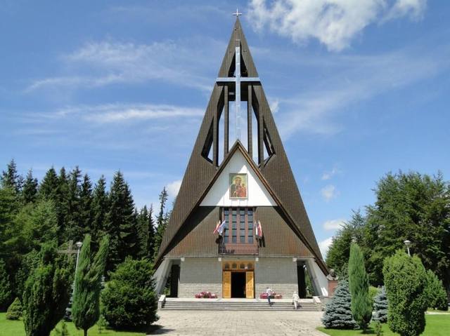 Kościół – Parafia Matki Bożej Częstochowskiej, Czerwienne-Bachledówka