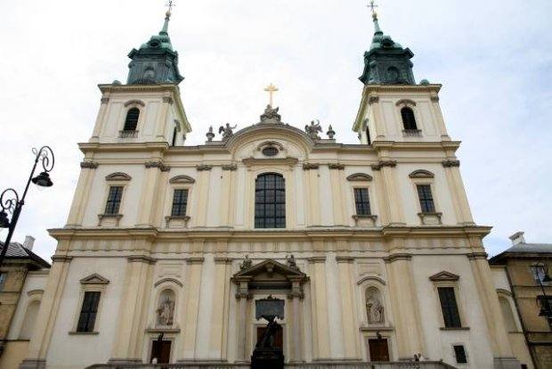 Kościół – Parafia Świętego Krzyża na Trakcie Królewskim, Warszawa