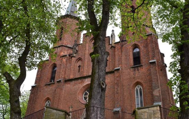 Kościół – Parafia Świętego Marcina Biskupa, Łużna