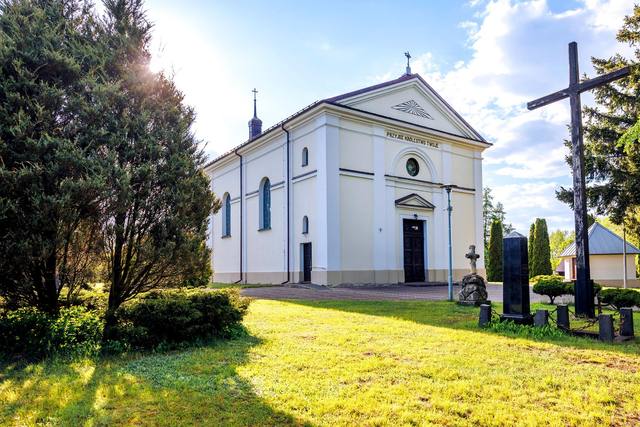 Kościół – Parafia Św. Anny, Dąbrówka Kościelna