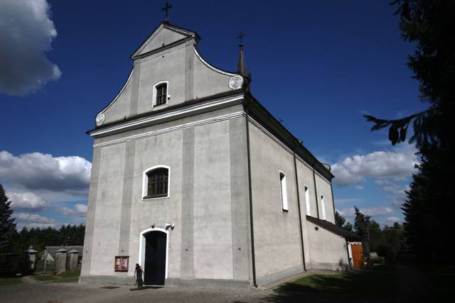 Kościół – Parafia Świętego Kazimierza Królewicza, Radzięcin