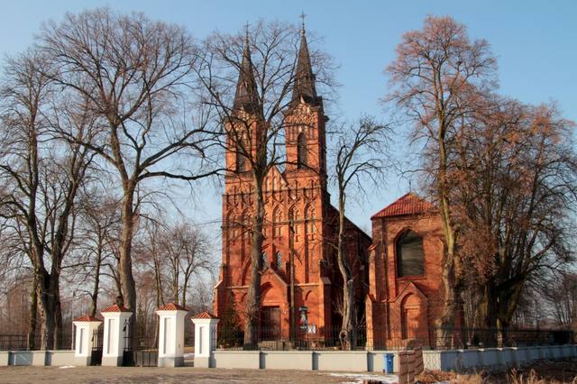 Kościół – Parafia Narodzenia NMP, Rozniszew