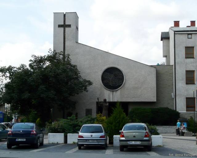 Kościół – Parafia NMP Królowej Świata, Warszawa