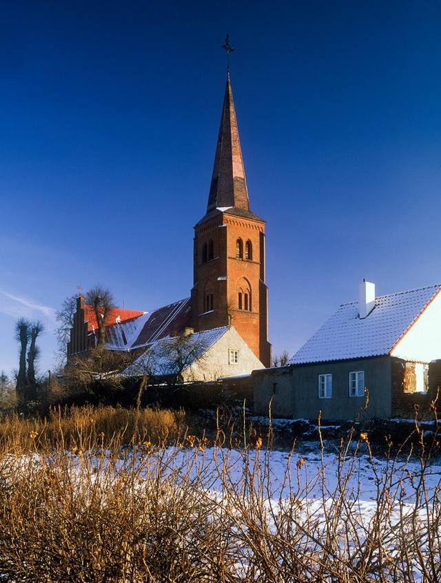 Kościół – Parafia Najświętszego Serca Pana Jezusa, Pasym