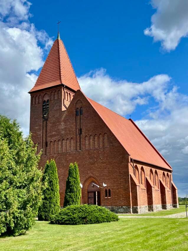 Kościół – Parafia Podwyższenia Krzyża Świętego, Olszewo